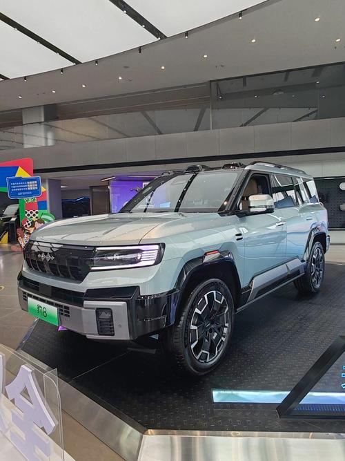 深圳286比亚迪方程豹硬派越野的爆款，英菲尼迪35周年与你共成长